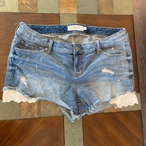 Skinny shorts